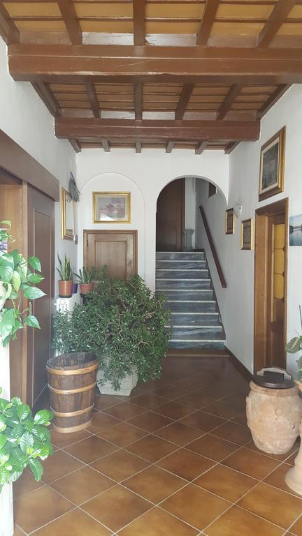 Albergo Ristorante Gualtieri باربيرينو دي موجيلو المظهر الخارجي الصورة