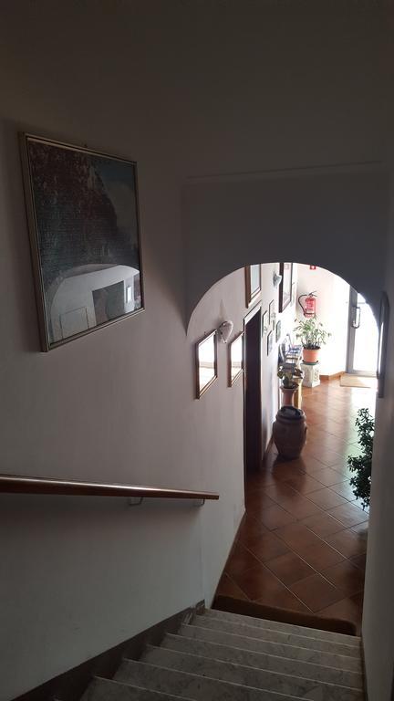 Albergo Ristorante Gualtieri باربيرينو دي موجيلو المظهر الخارجي الصورة